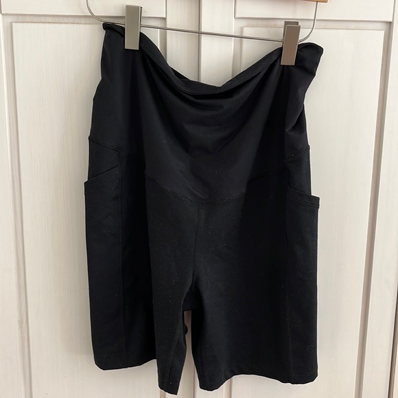 Zella Shorts Z By Zella Vguc Black Maternity Biker Shorts With Side